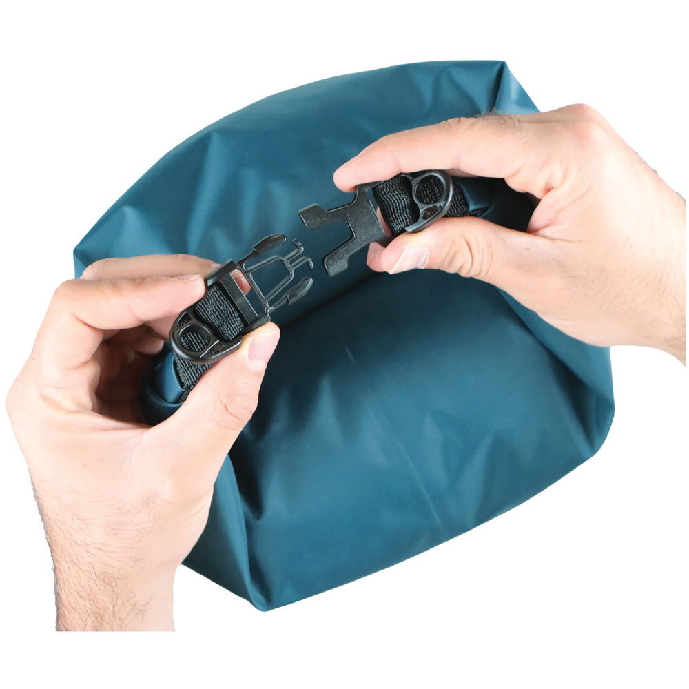 Coghlan's Lightweight Dry Bag — 25 L - Image 4