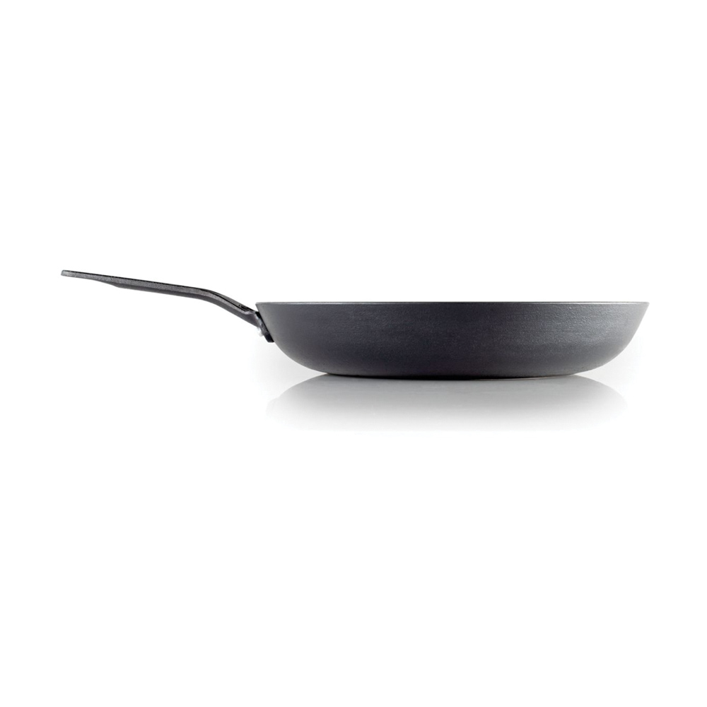 GSI GuideCast Frypan — 12 in., Nitrided Cast Iron - Image 3
